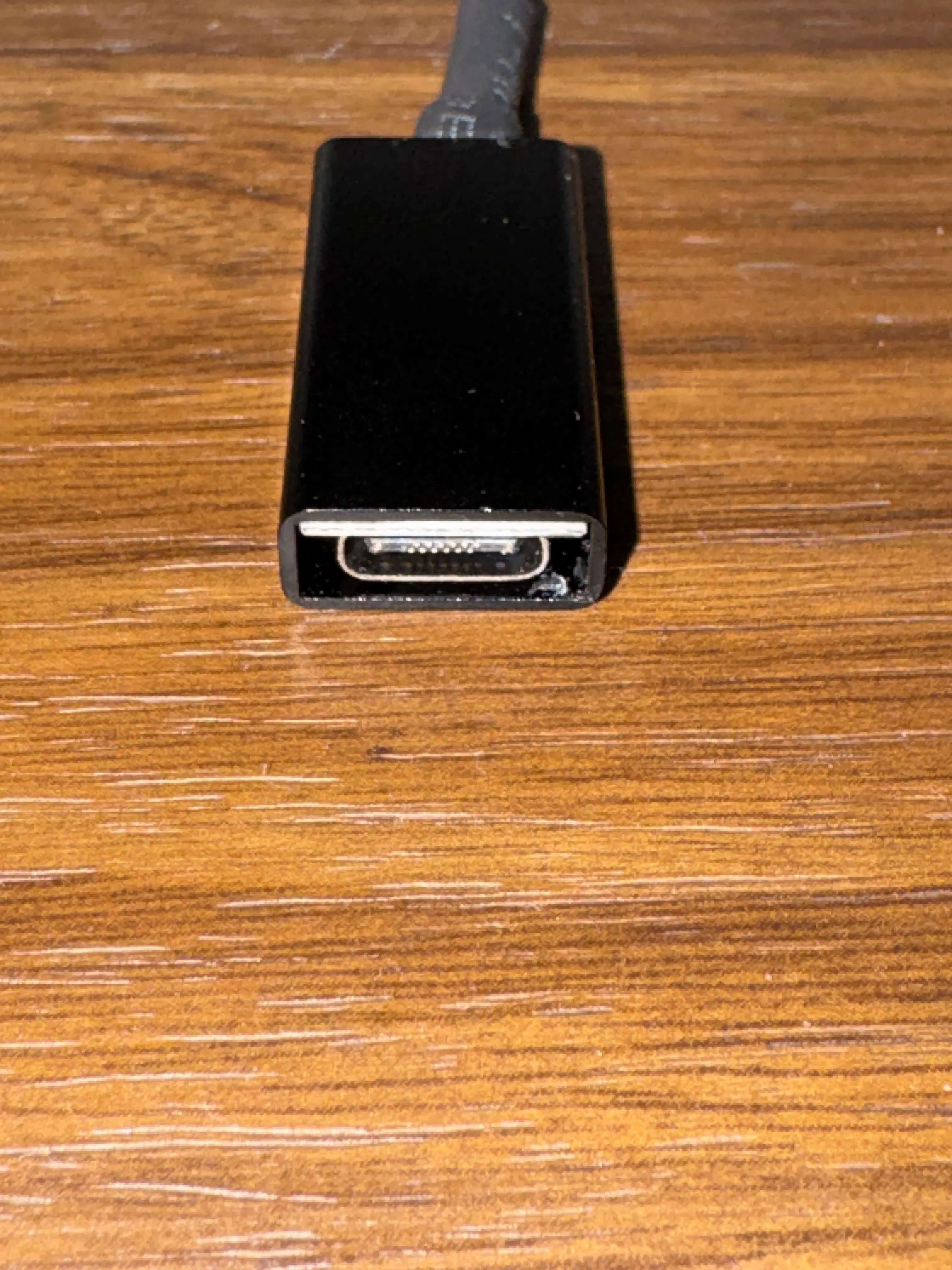 Quad Cortex USB-C Power Adapter view 5